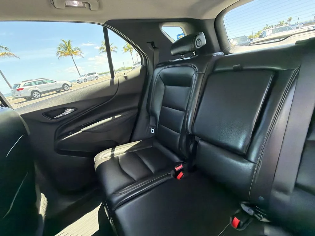 Used 2018 SILVER ICE METALLIC Chevrolet Premier image 12