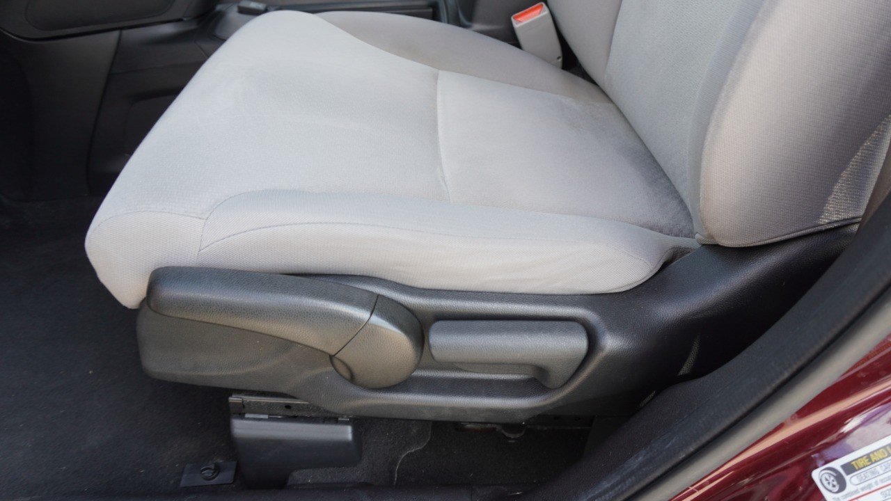 Used 2015 Red Honda LX image 22
