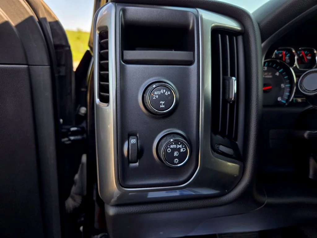 Used 2017 Black Chevrolet LT image 14