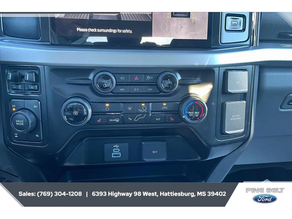 New 2026 Oxford White Ford F-250® XLT image 24