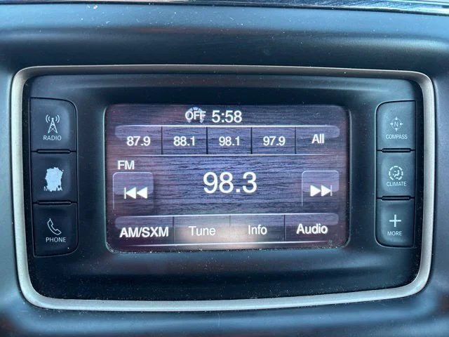 Used 2014 White Jeep Laredo image 13