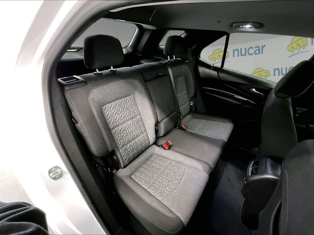 Used 2024 Summit White Chevrolet LT image 16