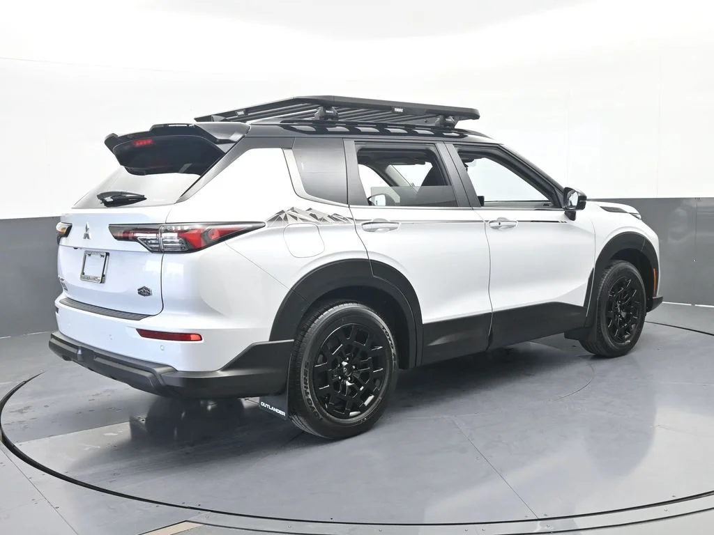 New 2026  Mitsubishi Trail Edition image 6