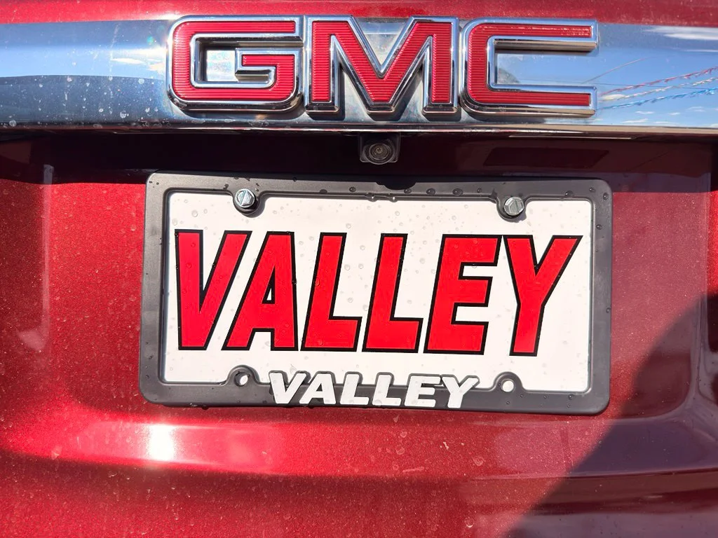 Used 2017 Red GMC SLT-1 image 22