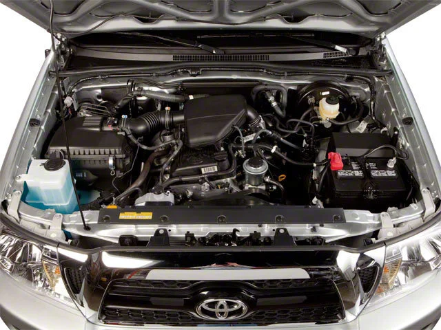 Used 2010 Silver Toyota  image 14