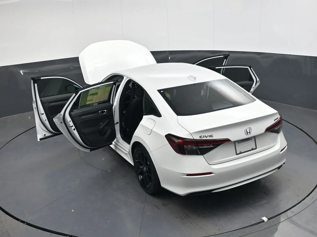 Certified Used 2026 Platinum White Pearl Honda Sport image 36