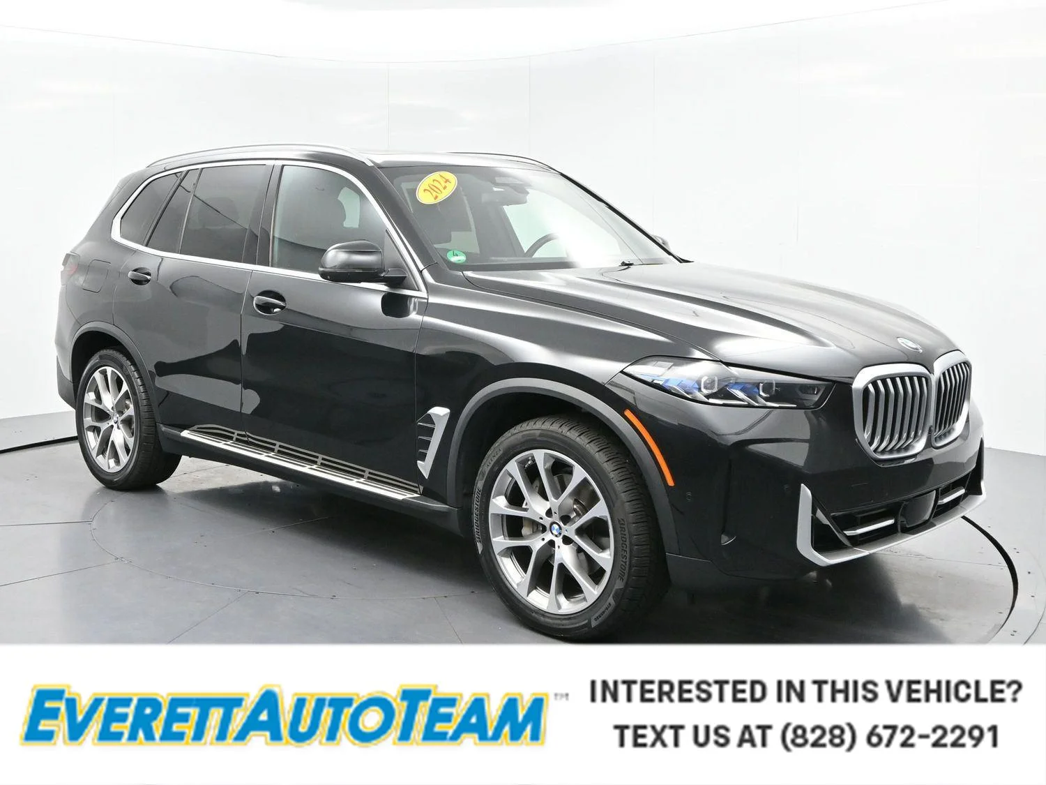 Used 2024 Carbon Black Metallic BMW xDrive40i image 1
