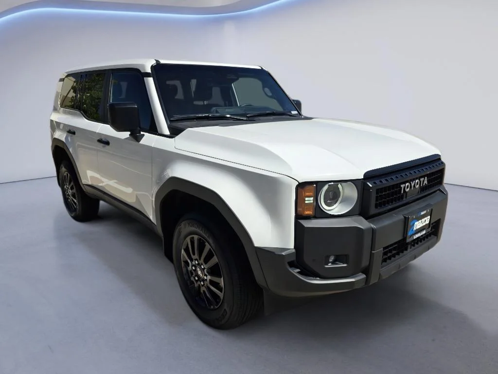 Used 2025 Ice Cap Toyota 1958 image 7