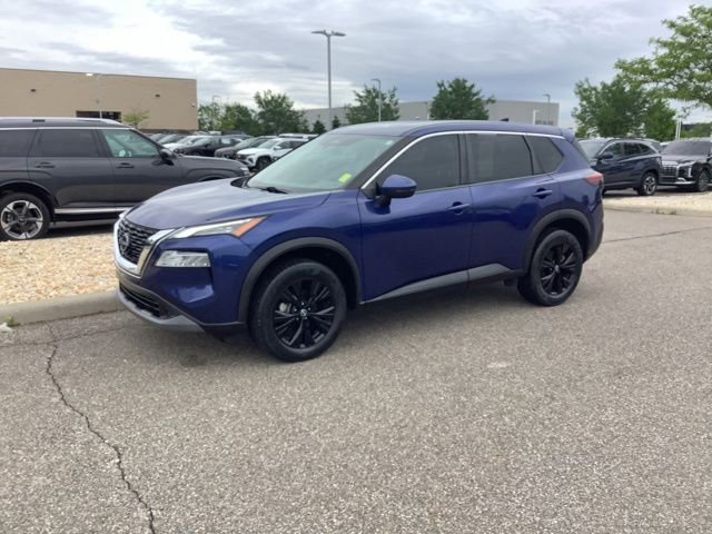 2022 Nissan Rogue SV AWD's photo