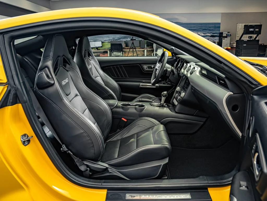 Used 2015 Yellow Ford GT Premium image 37