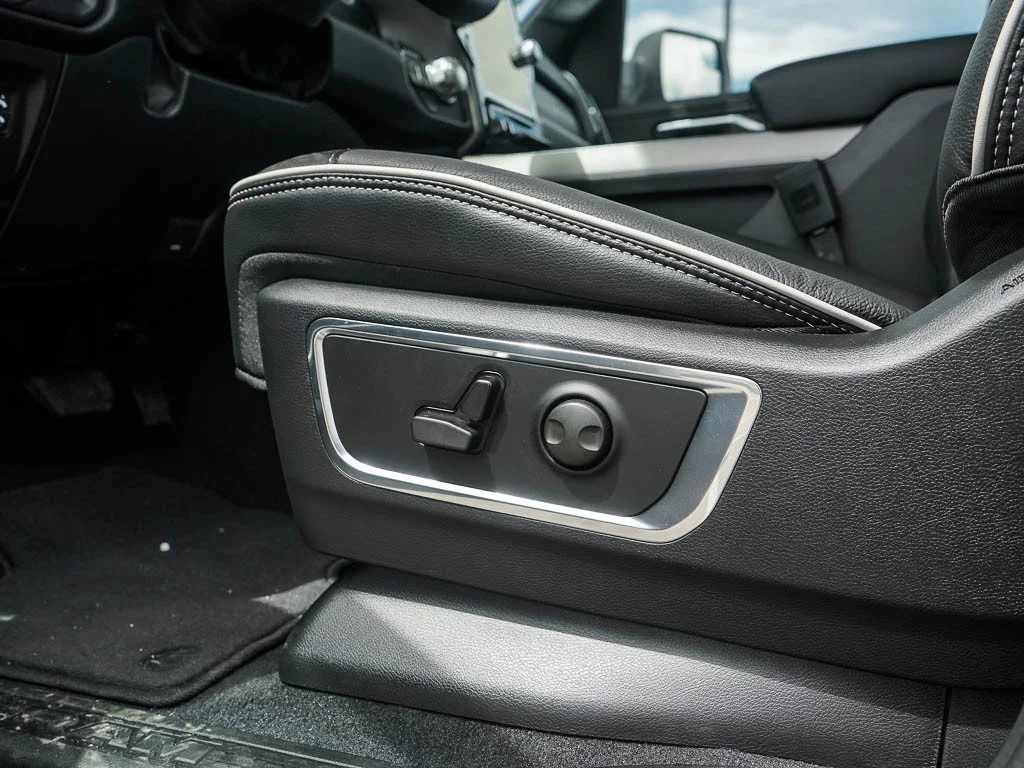 2026 RAM 1500 Laramie - Photo 18