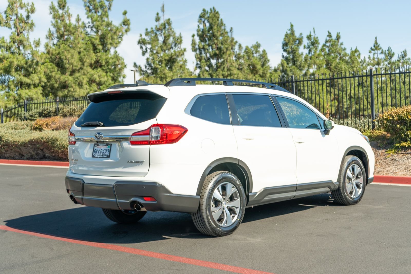 Used 2019 Crystal White Pearl Subaru Premium image 12