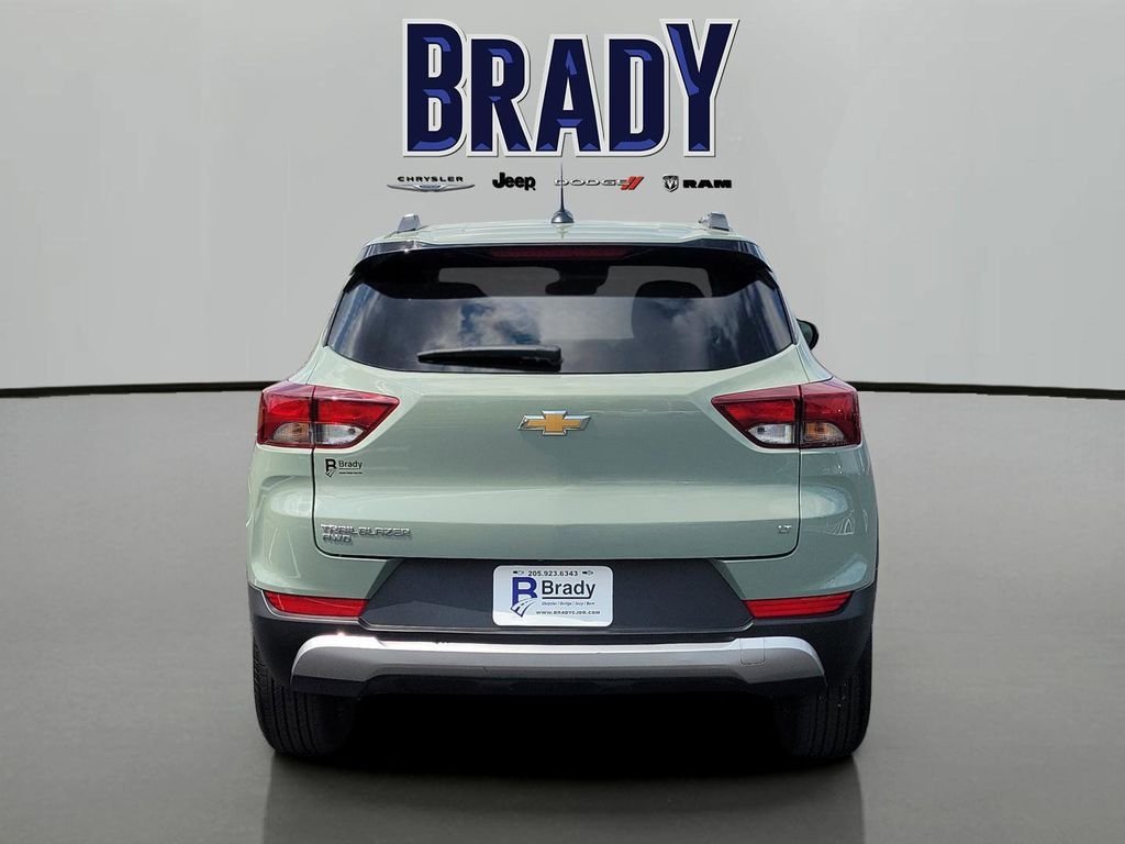 Used 2026 Green Chevrolet LT image 4