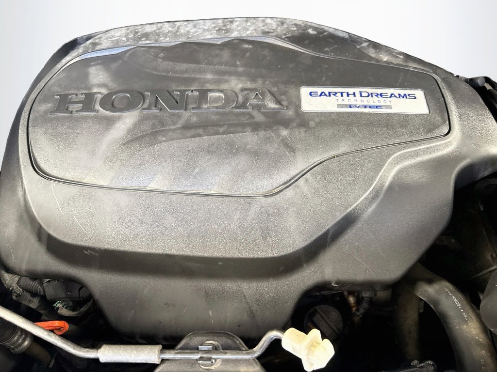 Used 2016 Silver Honda EX-L image 40
