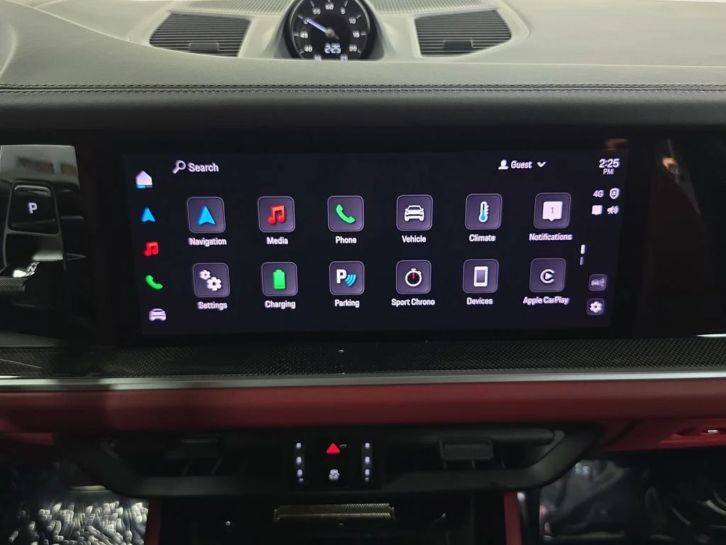 2025 Porsche Cayenne Turbo E-Hybrid - Photo 17
