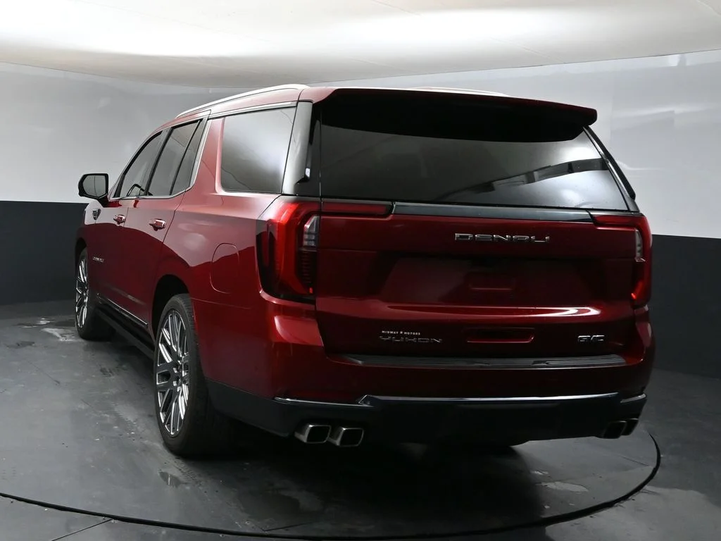 Used 2025 Volcanic Red GMC Denali Ultimate image 3