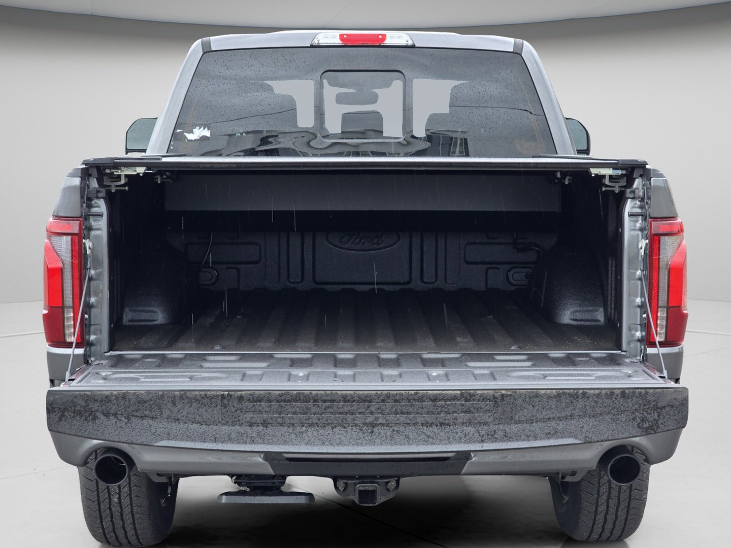 New 2026 Carbonized Gray Metallic Ford LARIAT image 27