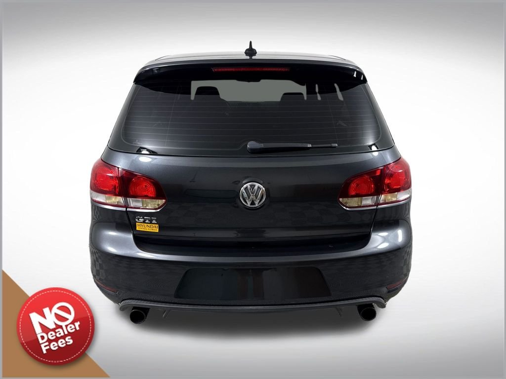 Used 2013 Black Volkswagen Base image 5