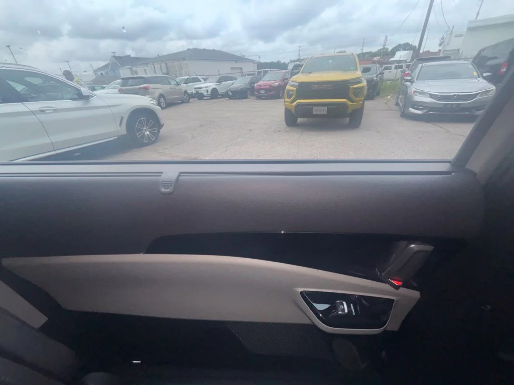 Used 2024 White Kia EX image 19