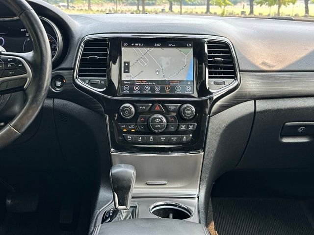 Used 2021 Granite Crystal Metallic Clearcoat Jeep Laredo X image 31