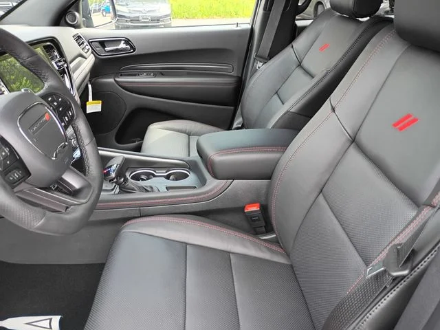 New 2026 Diamond Black Clear-Coat Exterior Paint Dodge GT Plus image 12
