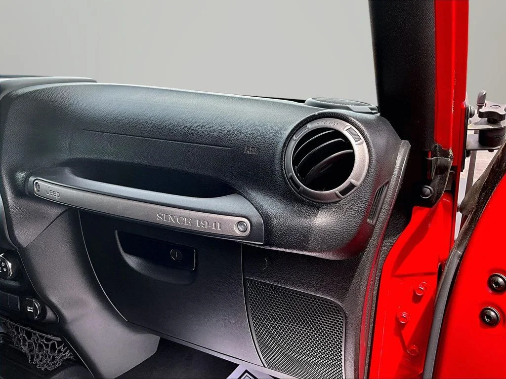 Used 2015 Red Jeep Unlimited Sport image 15
