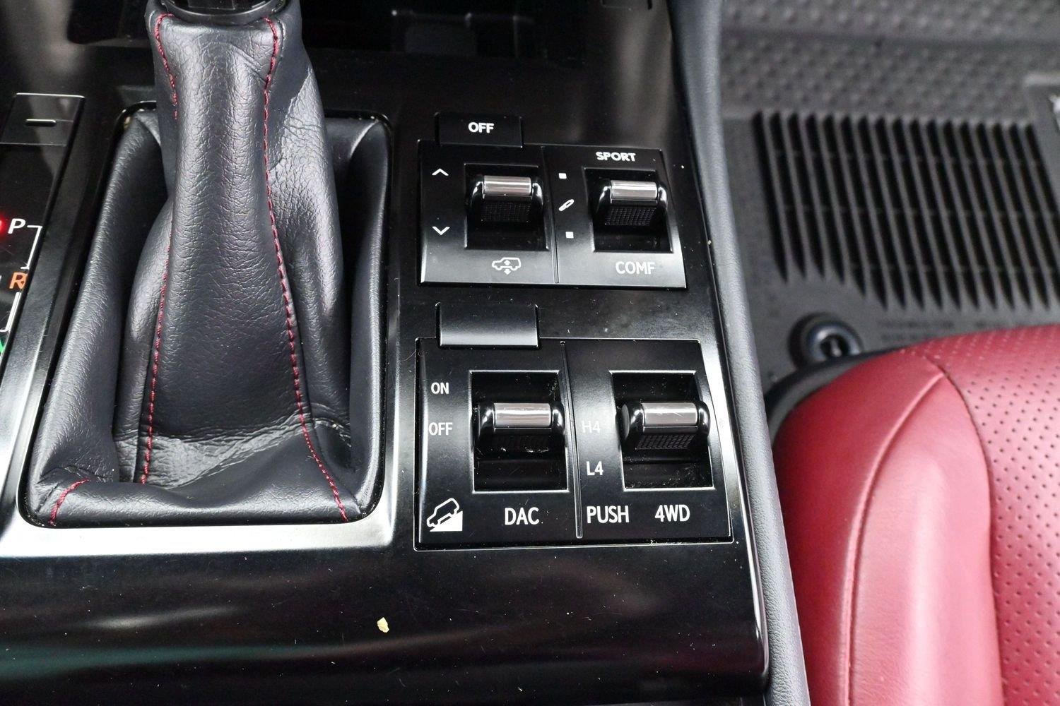 Used 2021 Starfire Pearl Lexus GX 460 Luxury image 31