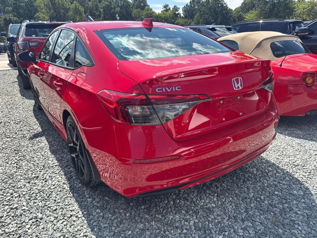 Used 2022  Honda Sport image 4