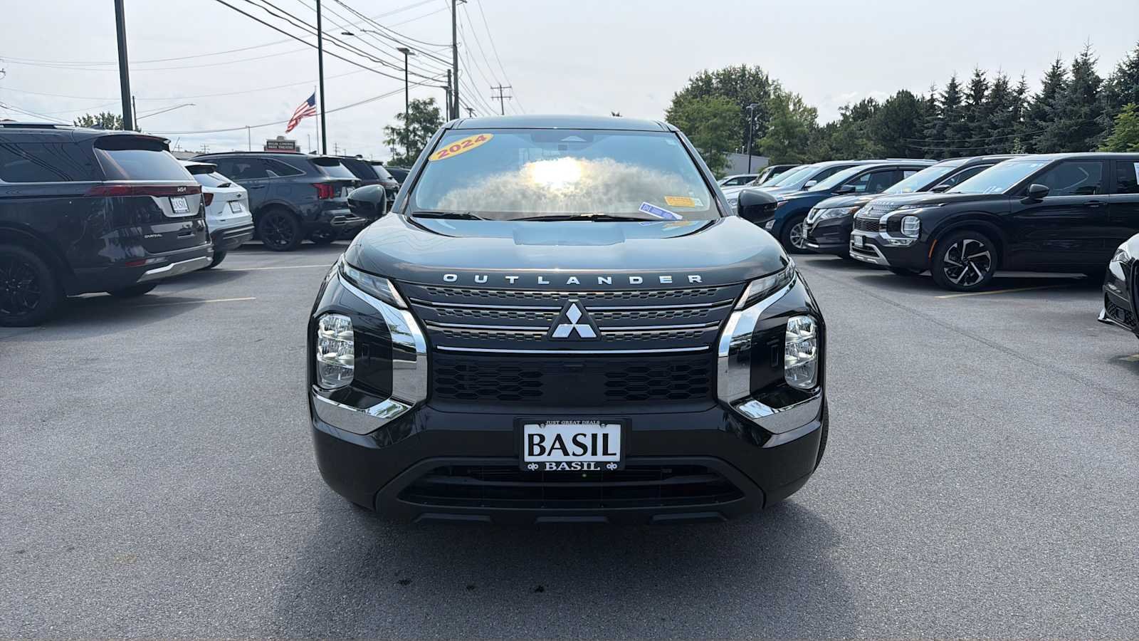 Used 2024 Black Diamond Mitsubishi ES image 2