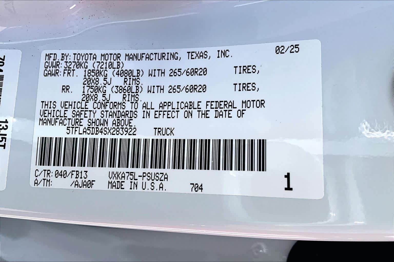 Used 2025 Ice Cap Toyota SR5 image 33