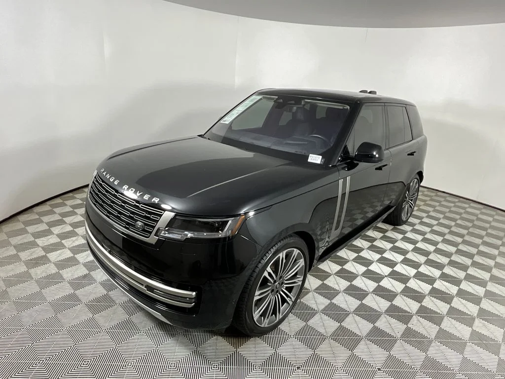 Used 2023 Black Land Rover SE image 9