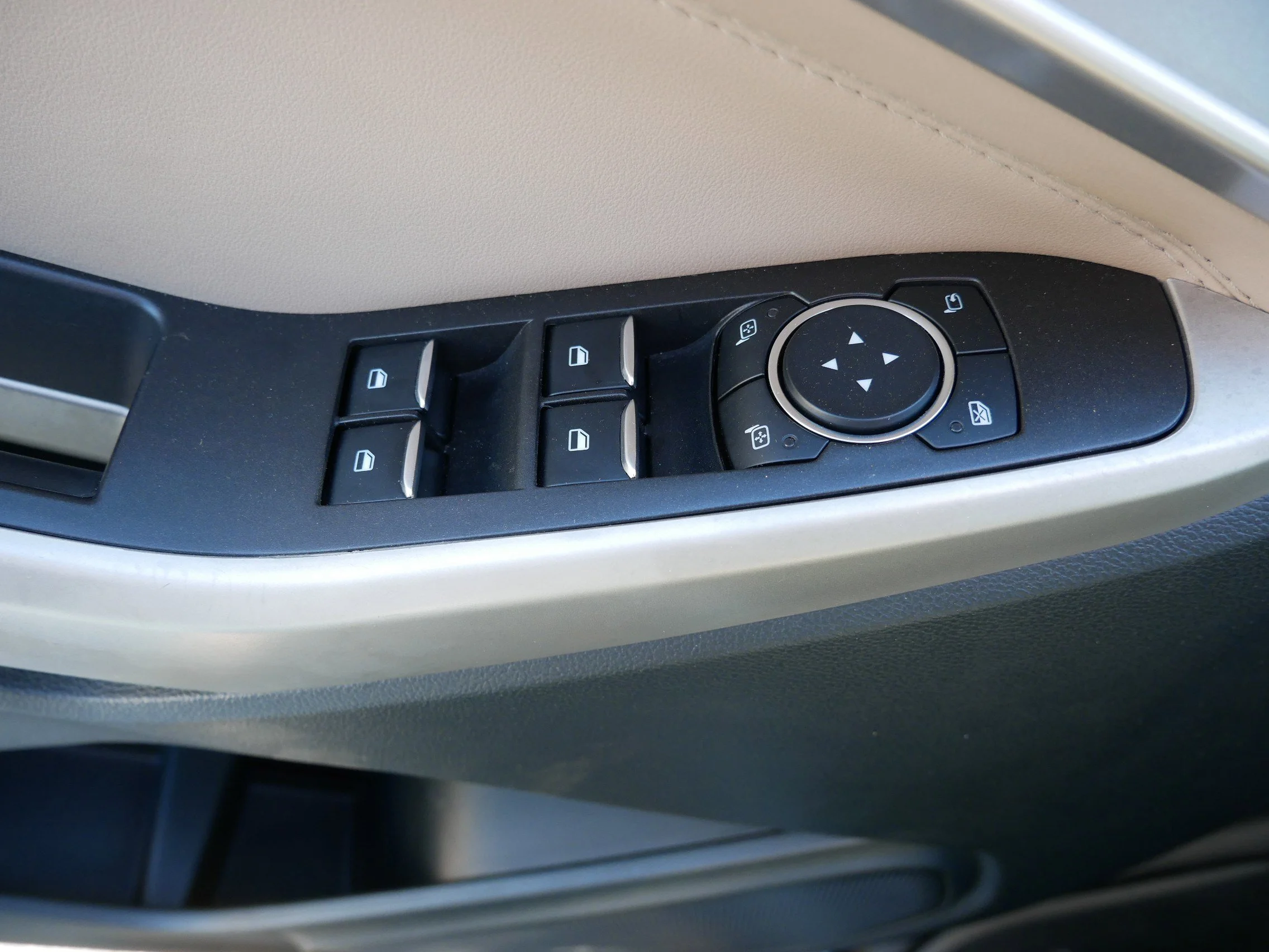 2023 Ford Explorer Limited - Photo 20