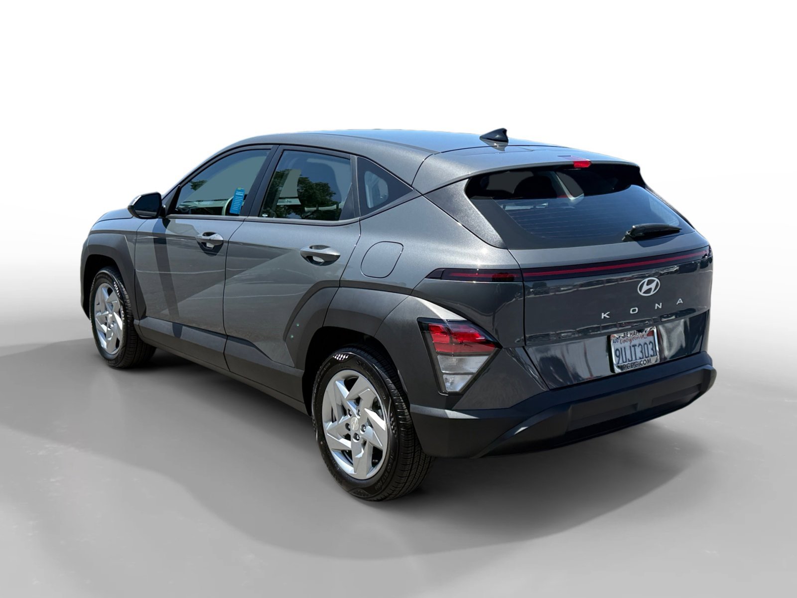 Certified Used 2026 Gray Pearl Hyundai SE image 3
