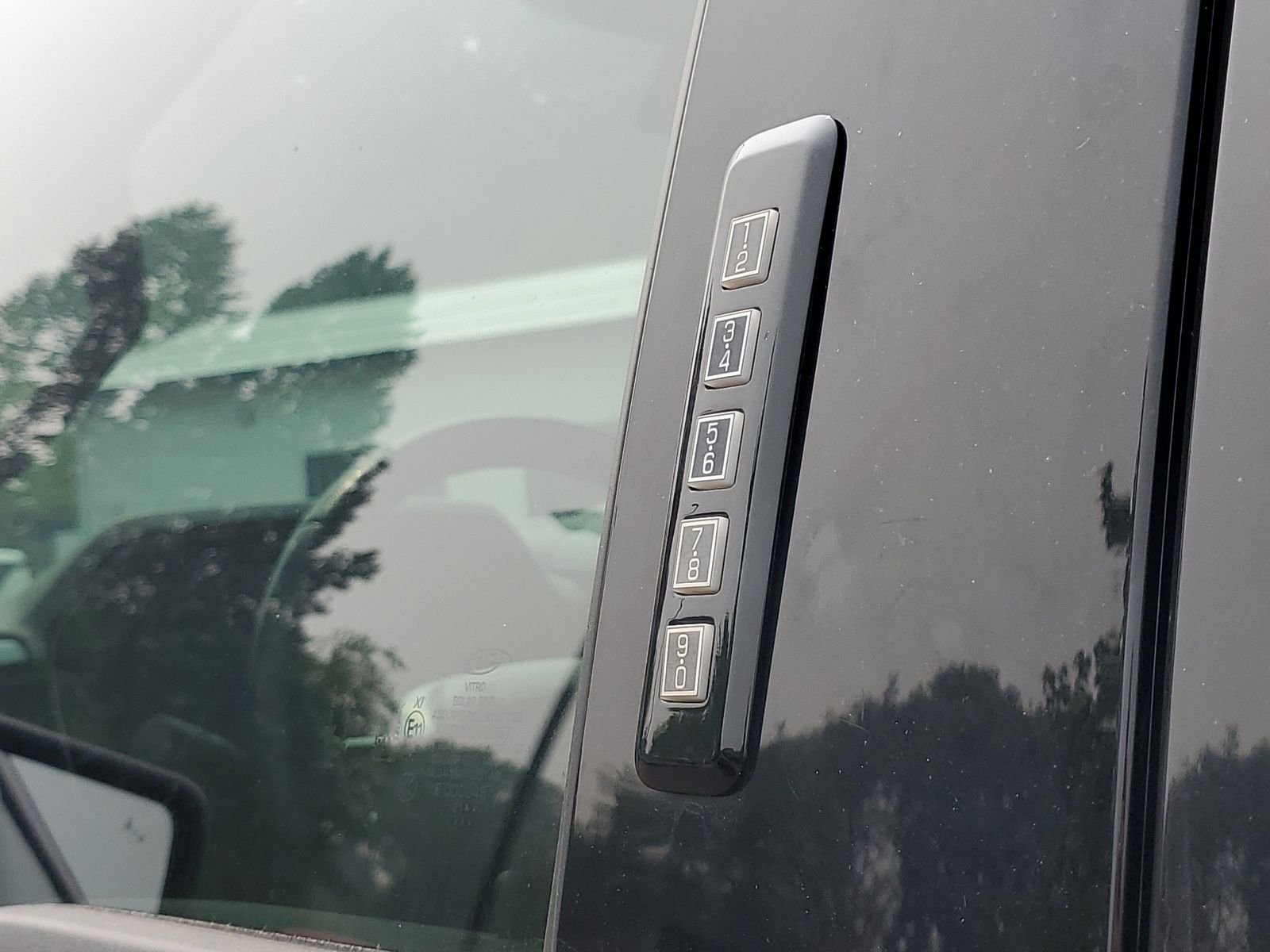 Used 2021 Red Ford XLT image 30