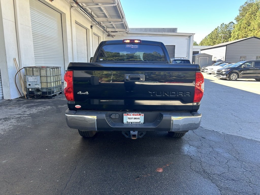 2019 Toyota Tundra SR5 CrewMax photo 3