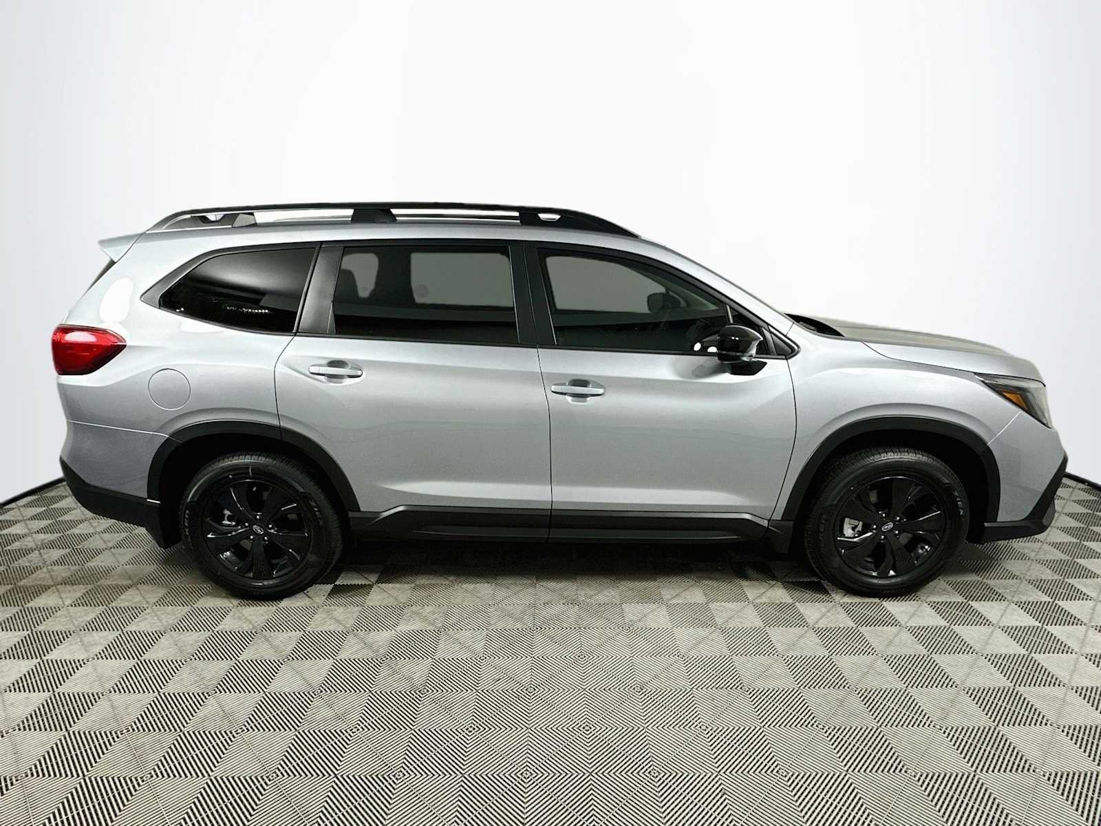 New 2026 ICE SILVER METALLIC Subaru Premium 7-Passenger image 8