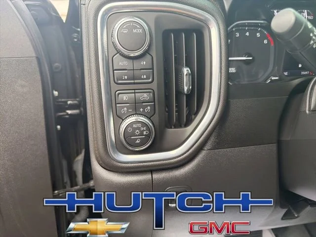 Used 2021 ONYX BLACK GMC AT4 image 25