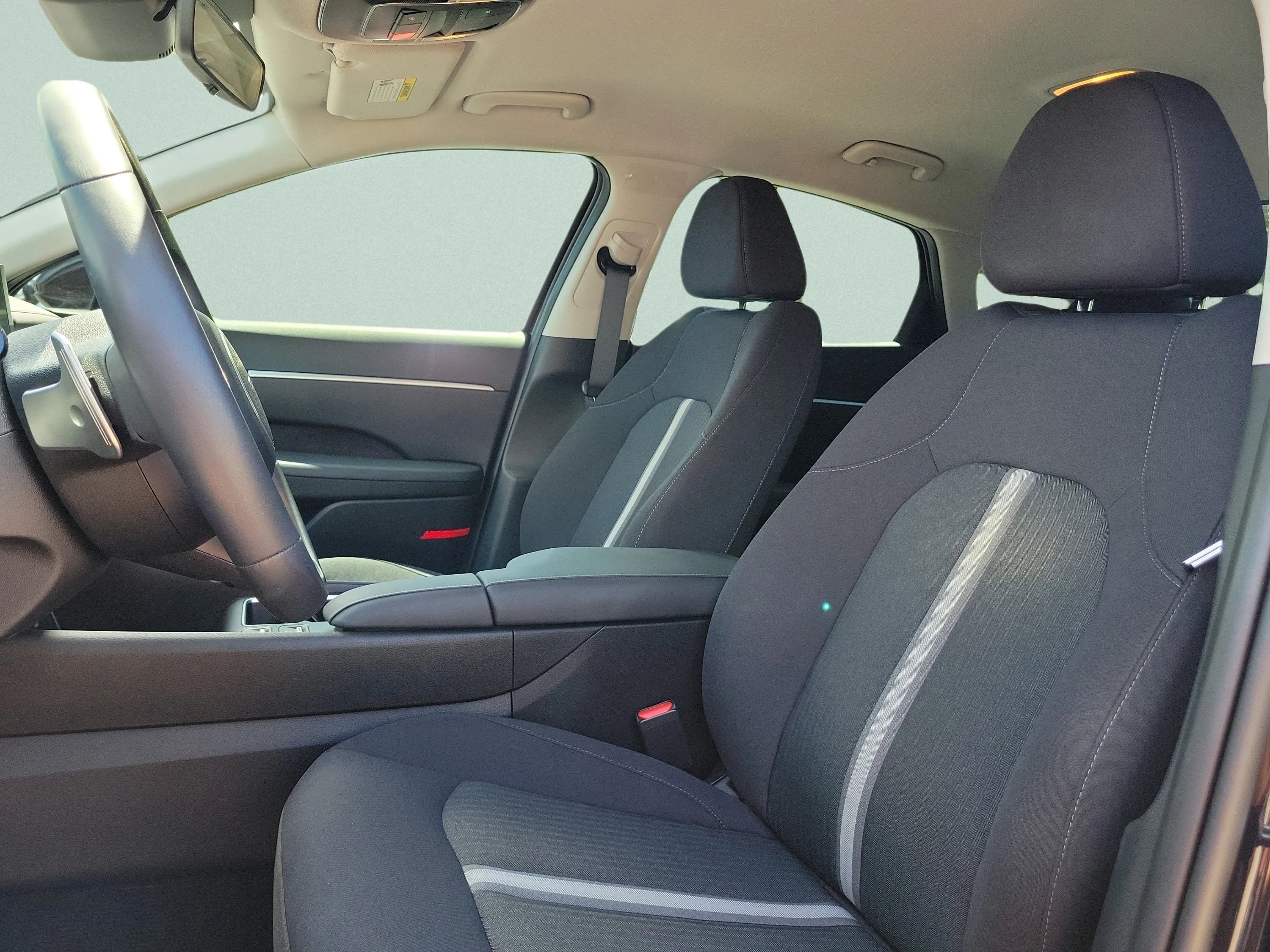 Used 2025 Carbon Blue Hyundai SEL image 19