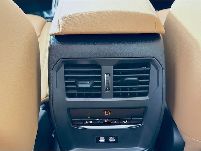 2026 BMW 3 Series 330i - Photo 26