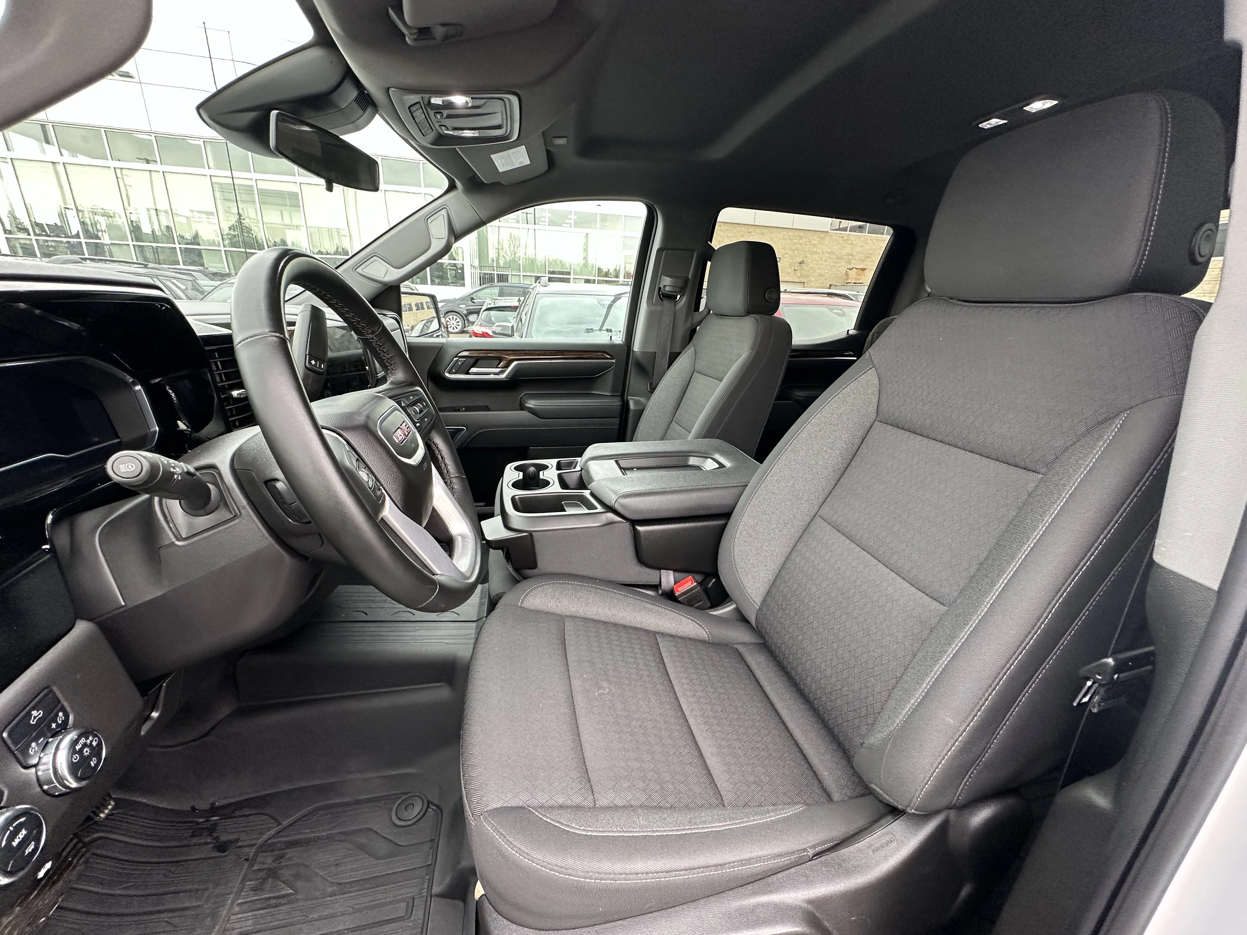 Certified Used 2025 White GMC Elevation image 10