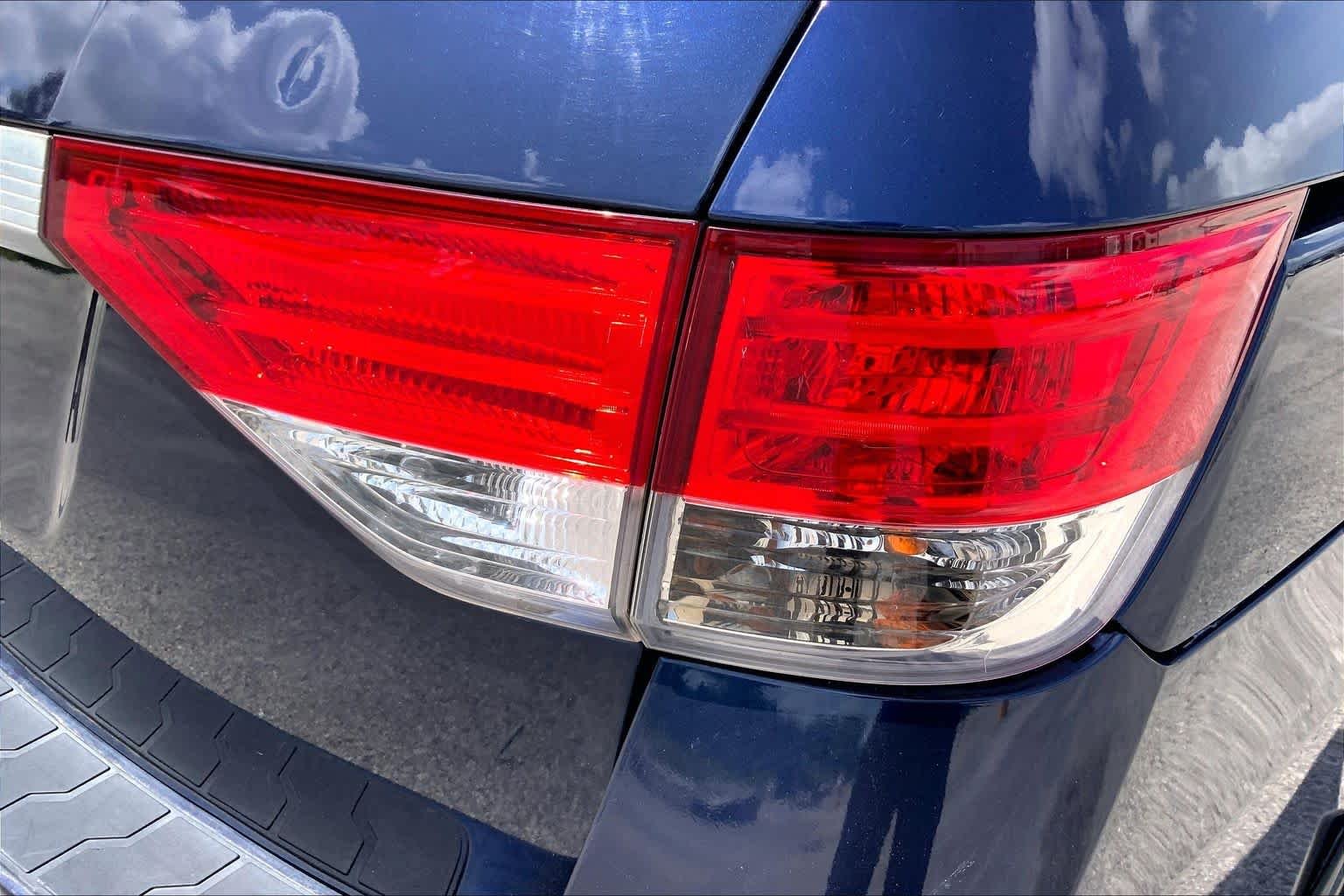 Used 2015 Obsidian Blue Pearl Honda EX-L image 30