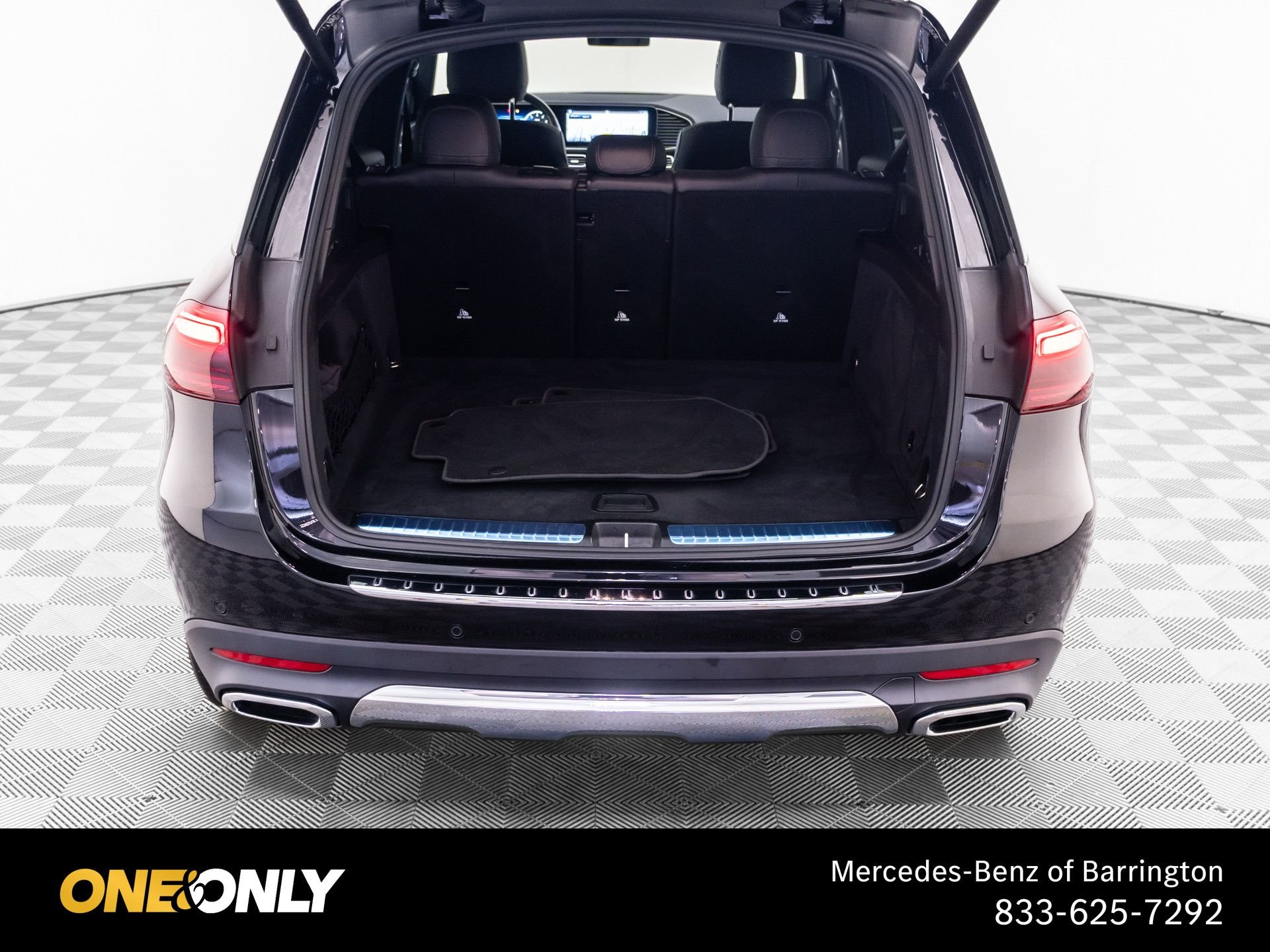 Certified Used 2025 Black Mercedes-Benz GLE 450 image 37
