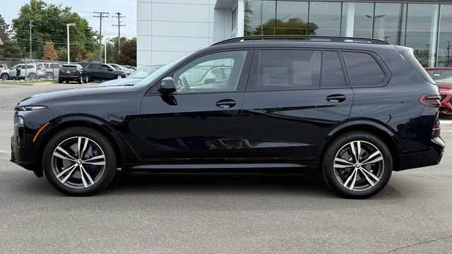 Used 2024 Black BMW xDrive40i image 44