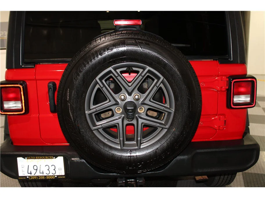 Used 2024 Firecracker Red Clearcoat Jeep Sport S image 19
