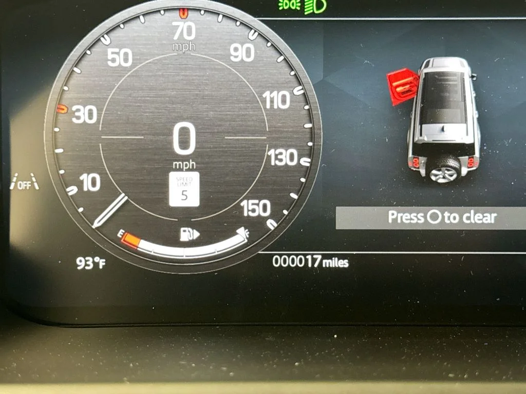 New 2026 Sedona Red Land Rover X-Dynamic SE image 12