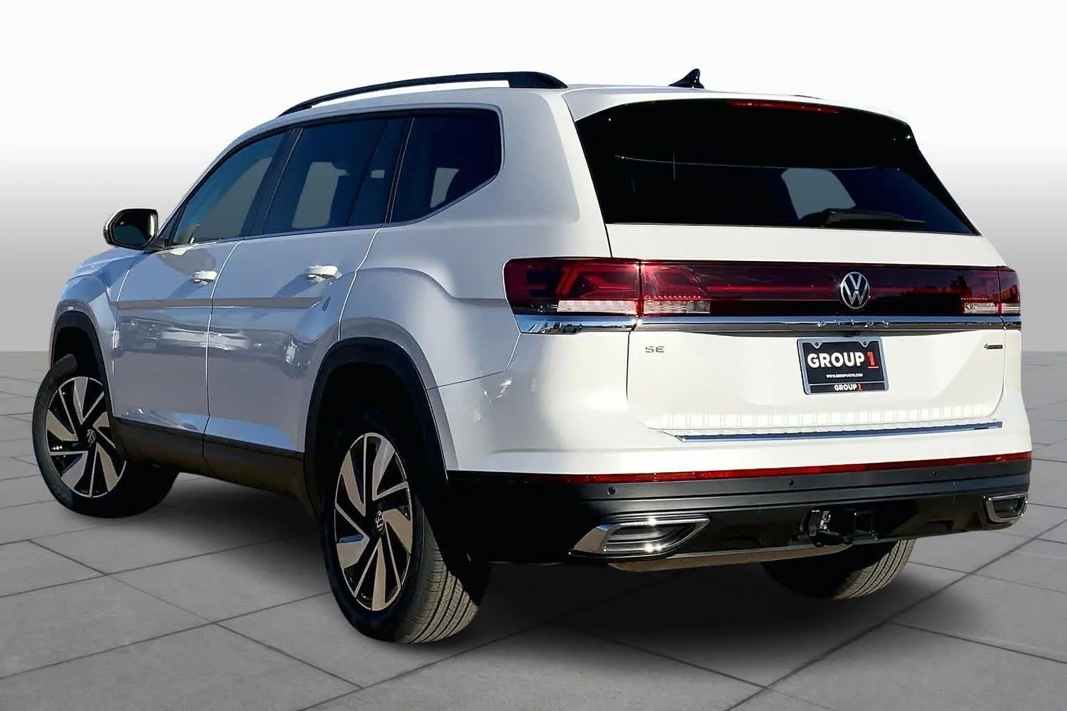 New 2026 Opal White Pearl Volkswagen 2.0T SE w/Technology image 11