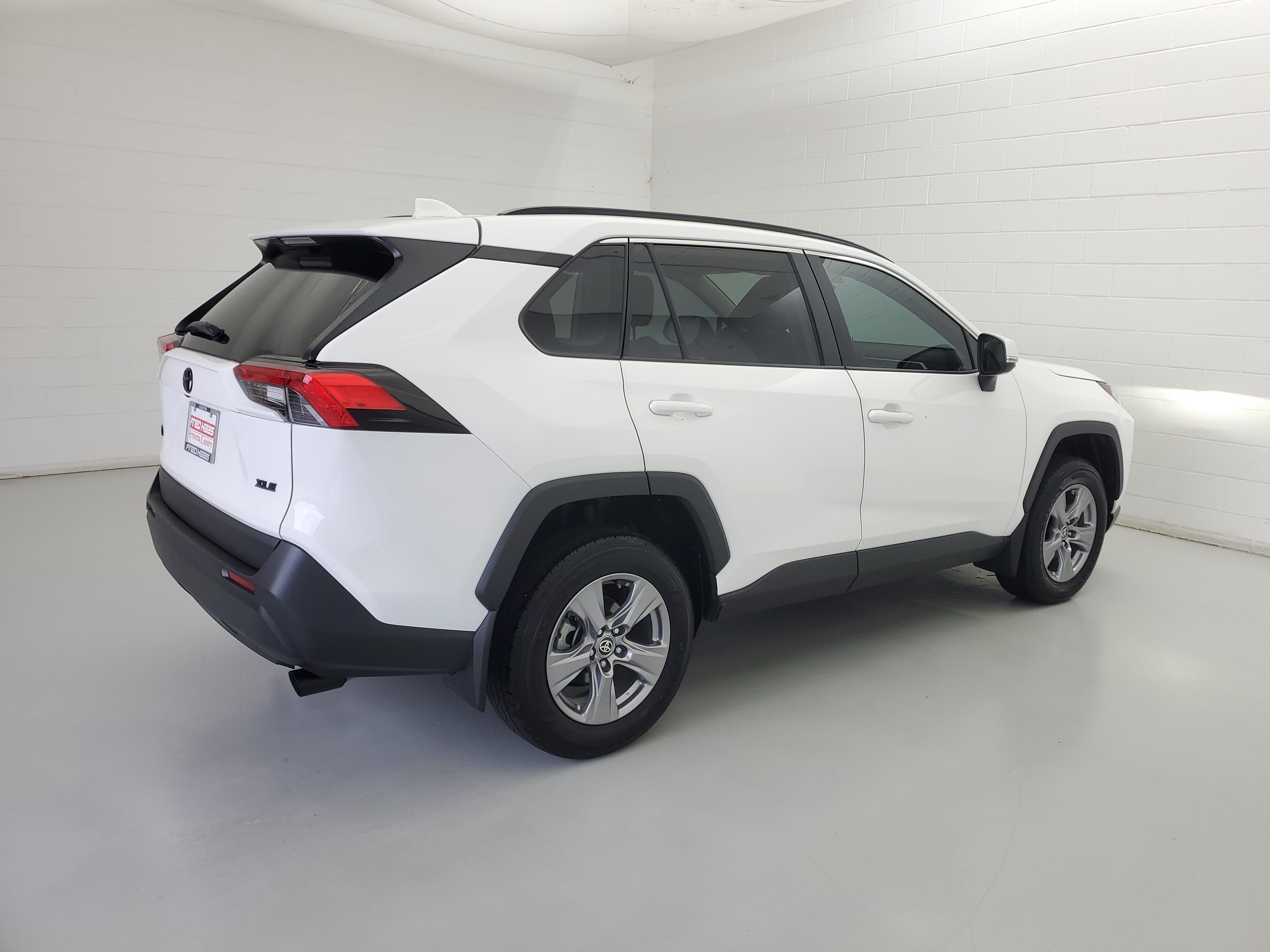 Used 2024 Ice Cap Toyota XLE image 5
