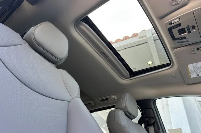 Used 2025 Beige Toyota XLE image 21