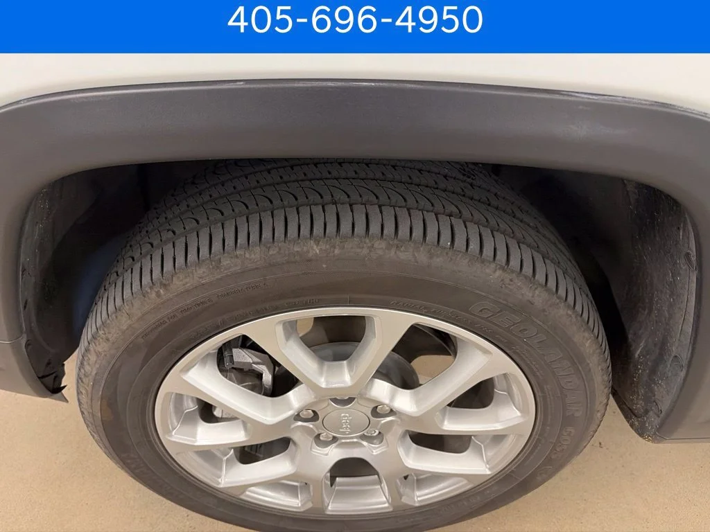 Pre-Owned 2024 Jeep Compass Latitude Lux