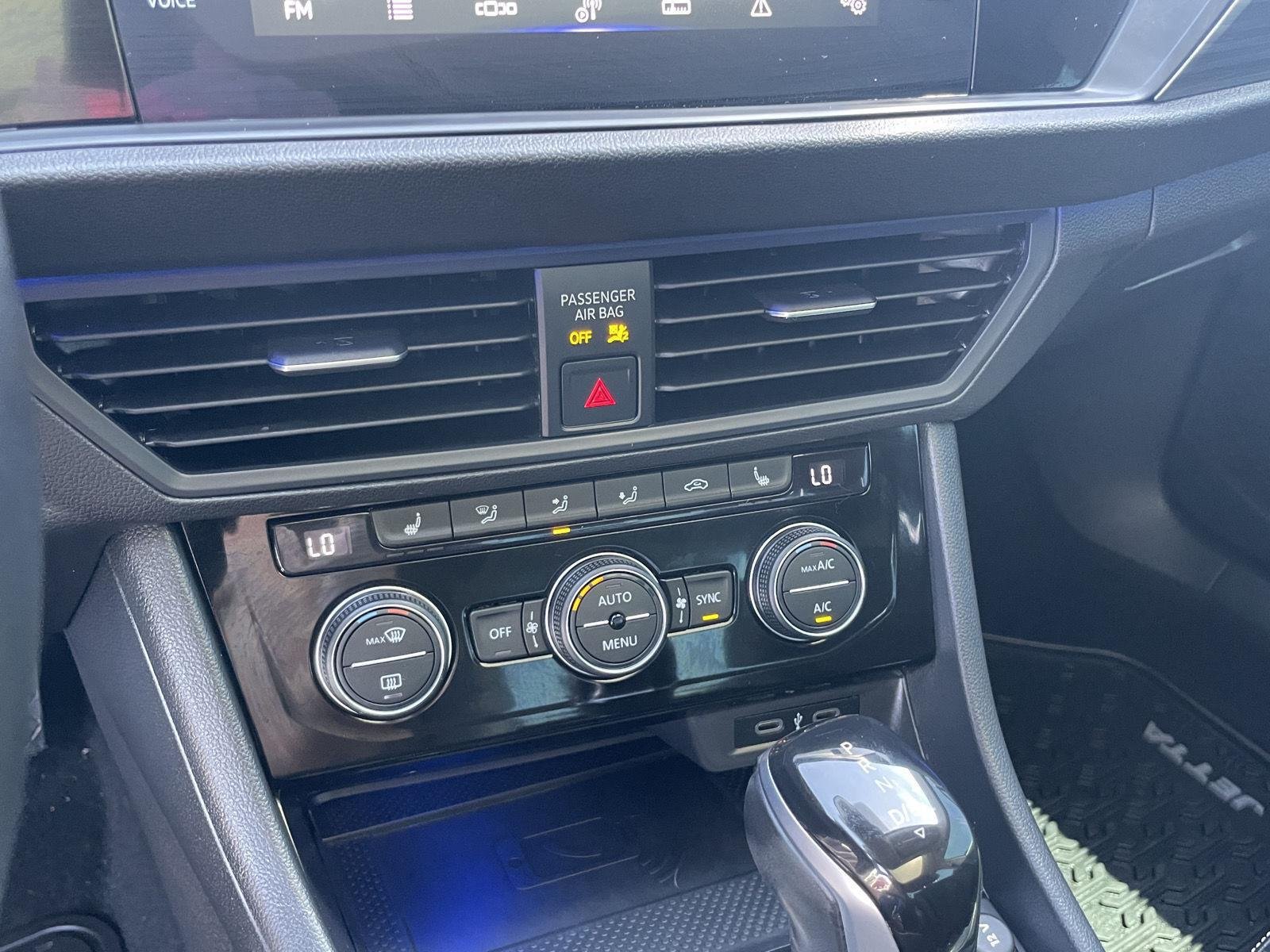 2023 Volkswagen Jetta SEL - Photo 33